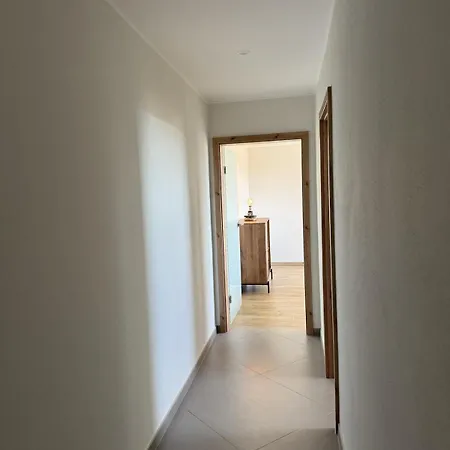 Zur Schoenen Aussicht Karlshausen